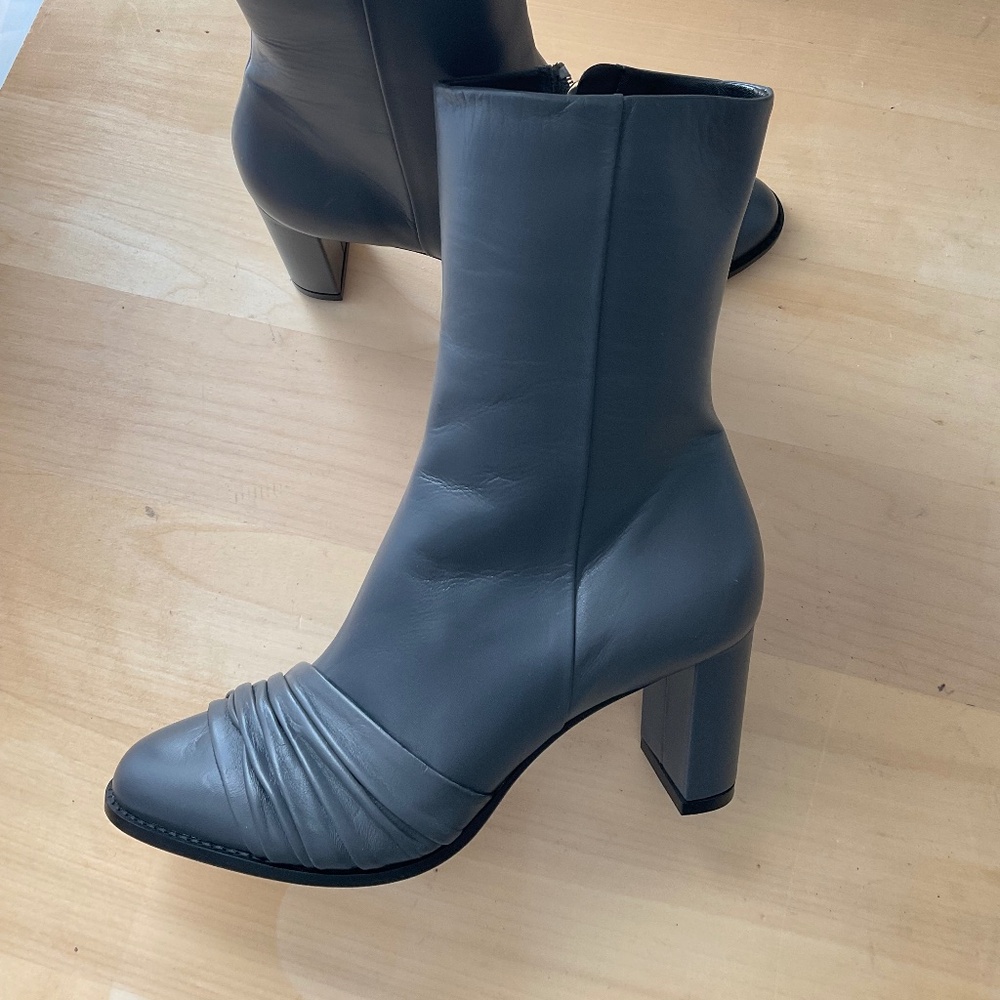 Marion Parke Leather boots booties size 37 NWT